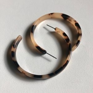 5/10: Leopard Resin Hoop Earrings
